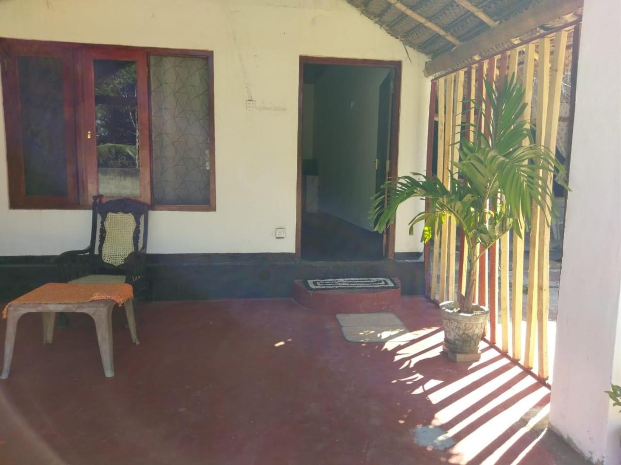 Peacock Garden Acomodação com café da manhã Tangalle Exterior foto